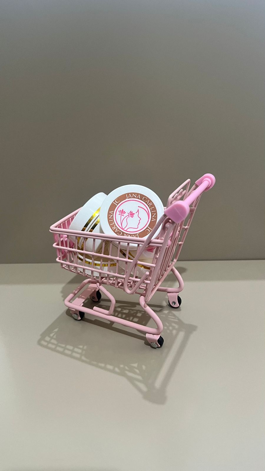 Hot Print dan Cold Print: Teknik Cetak Mewah untuk Kemasan Kosmetik Premium